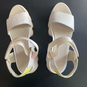 Sorel size 10 Kinetic sandal NWOT